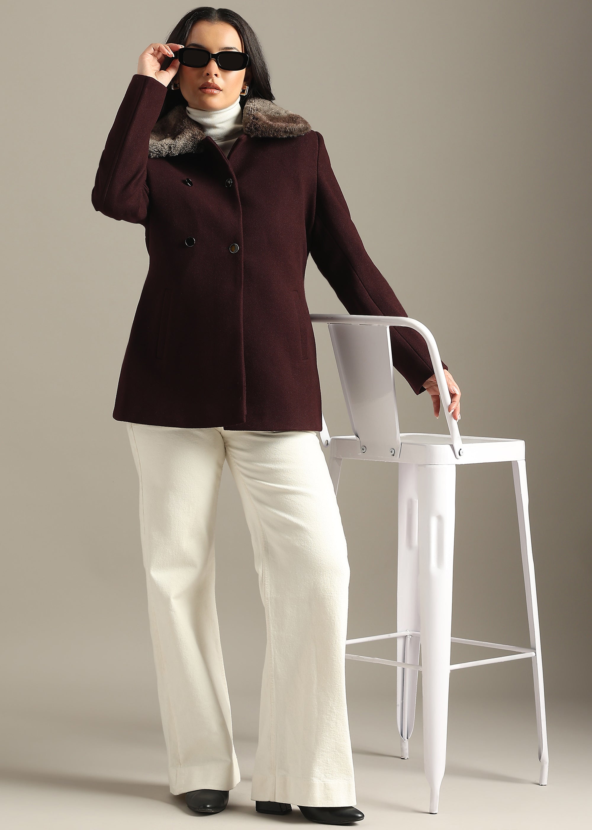 WINE ESSENTIAL DETACHABLE FUR COLLAR COAT