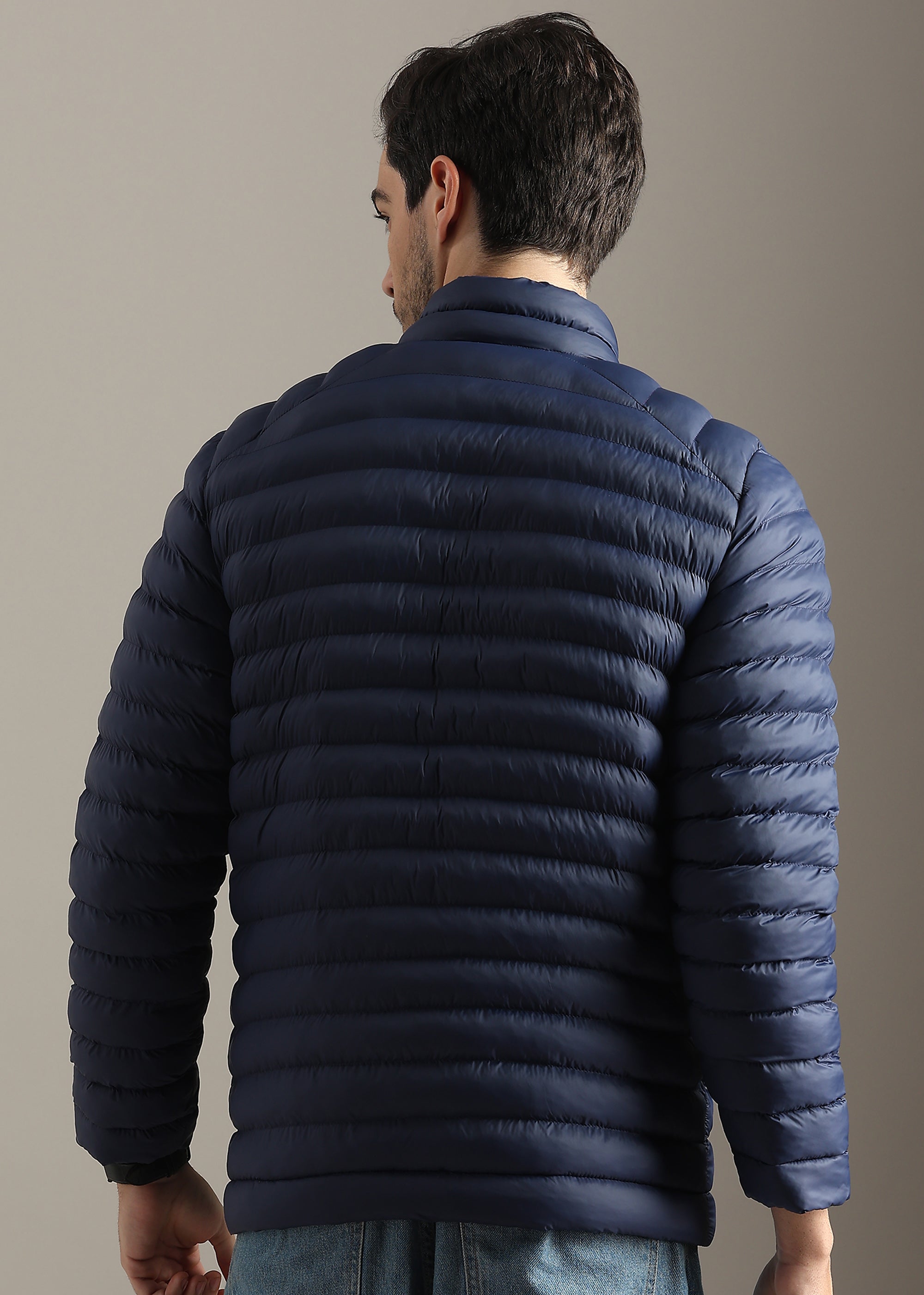 BLUE SOLID WEIGHTLESS WARMTH+PORTABLE FULL SLEEVE JACKET