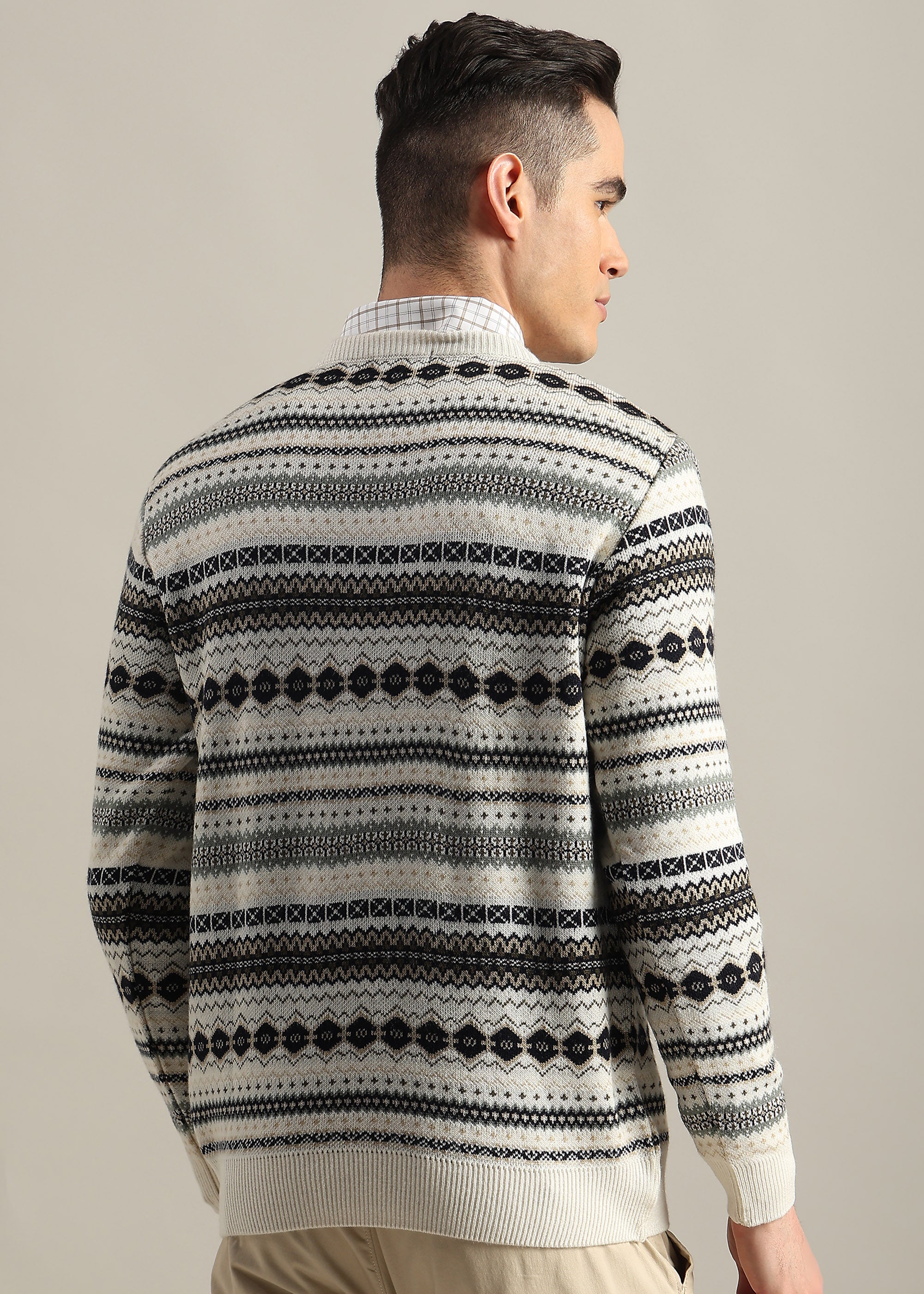 WHITE STRUCTURED CREW NECK SWEATER