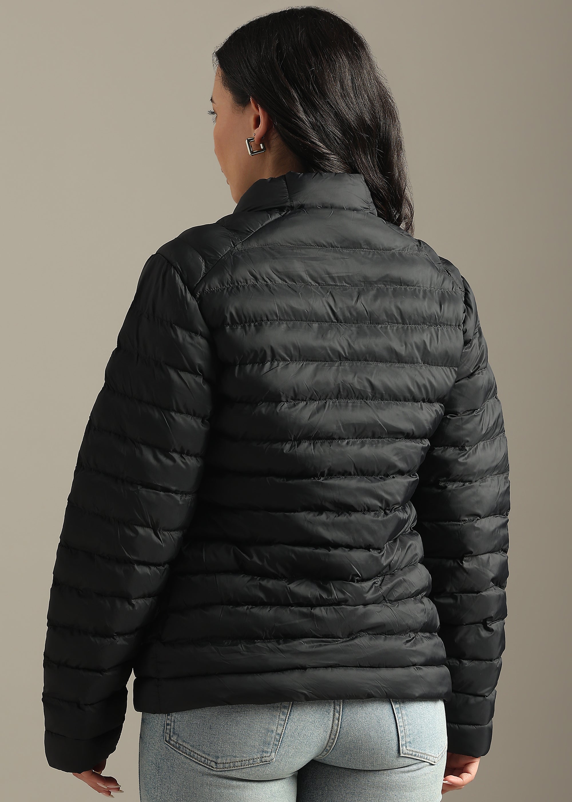 BLACK SOLID POLYESTER PUFFER FULL SLEEVE JACKET