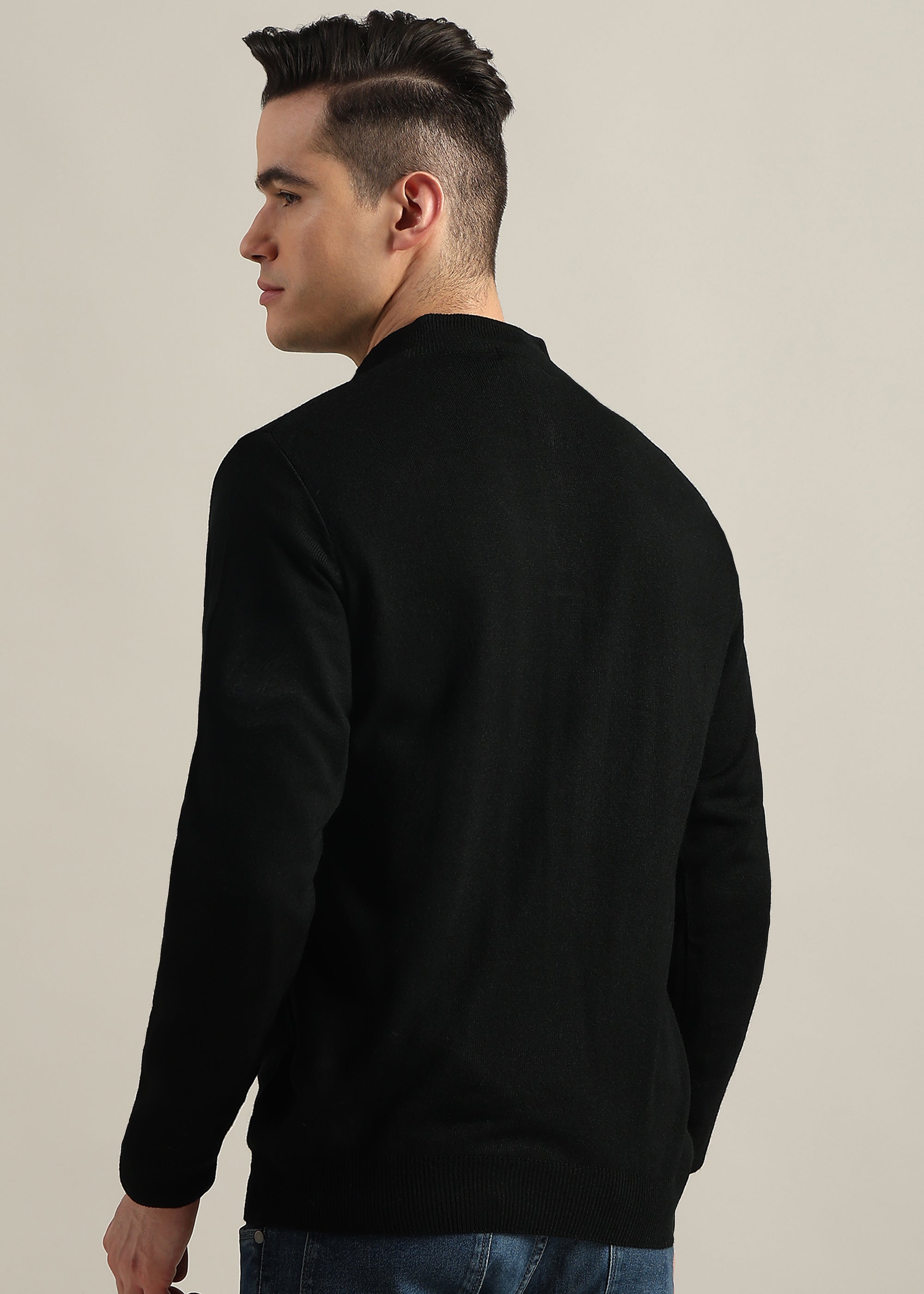 BLACK SOLID ACRYLIC TURTLE NECK SWEATER