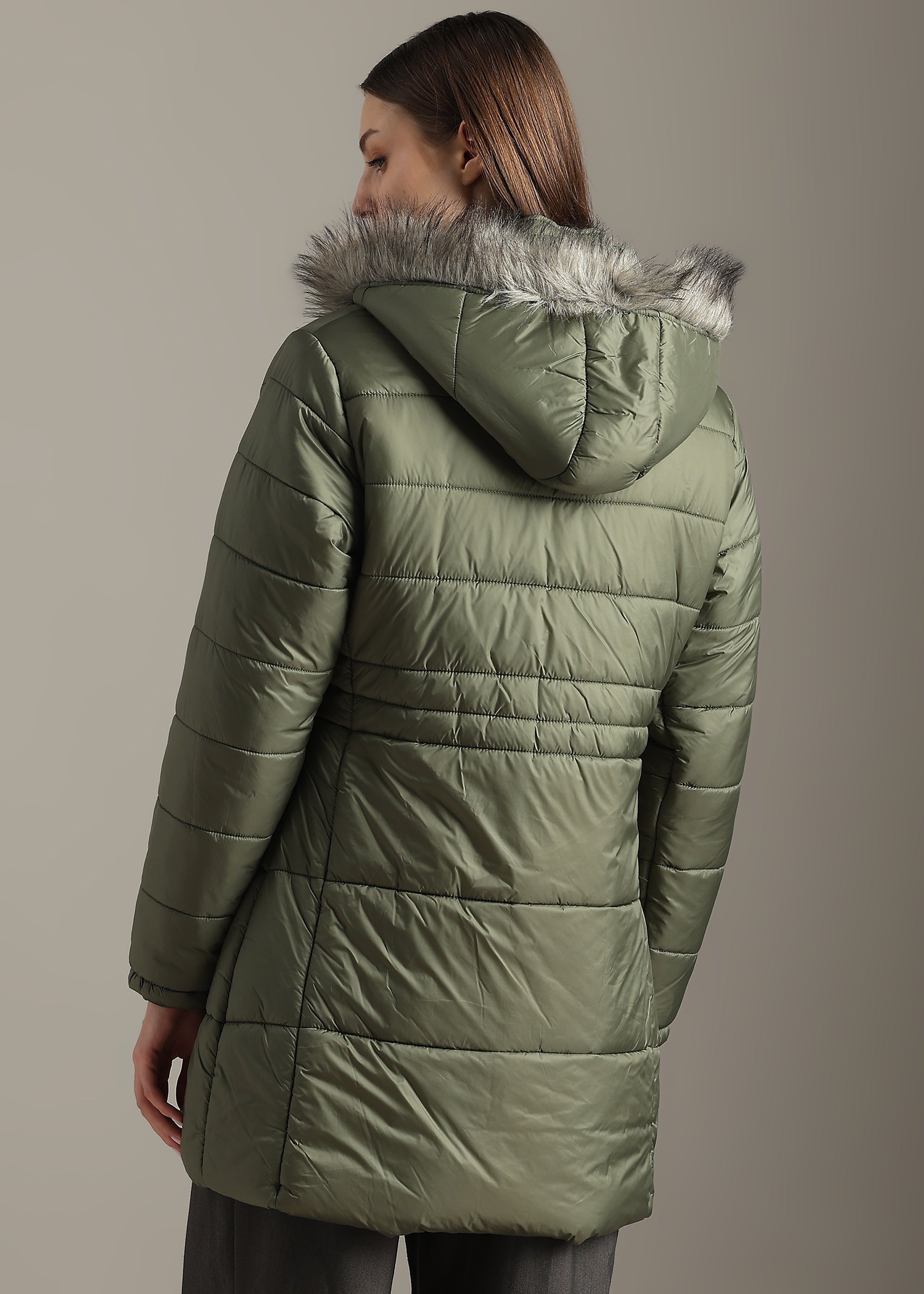 OLIVE SOLID NYLON LONG SKI FULL SLEEVE JACKET