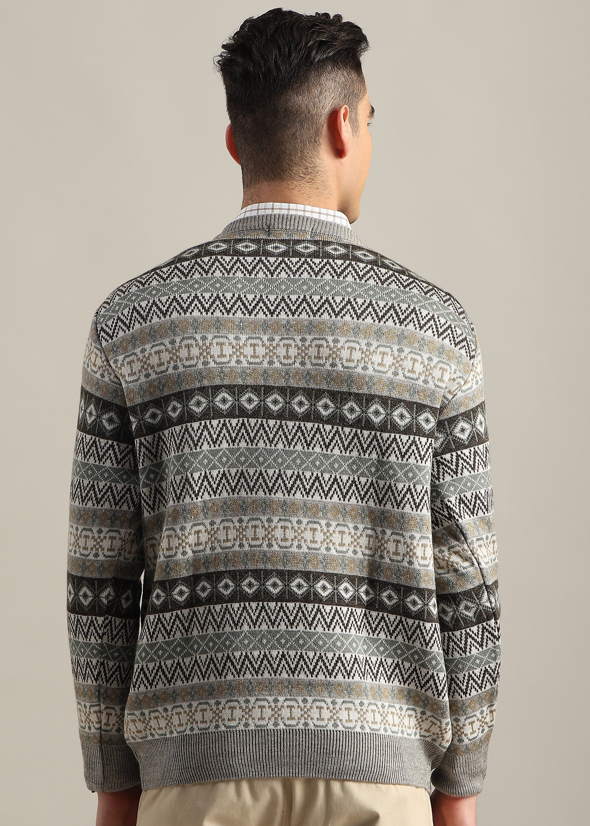 MOUSE STRUCTURED CREW NECK SWEATER