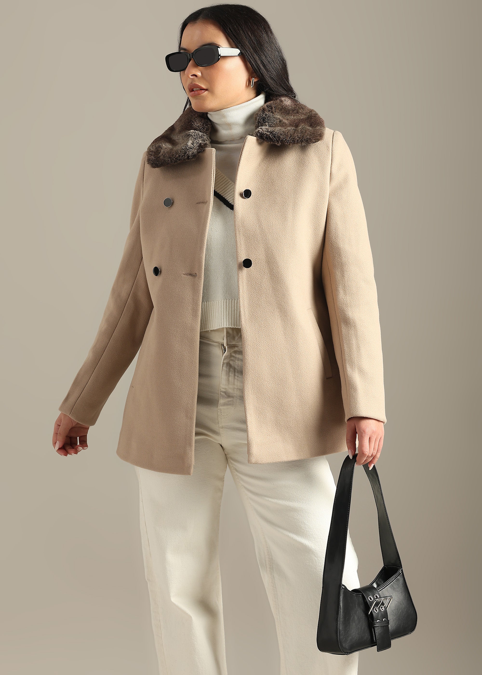 BEIGE ESSENTIAL DETACHABLE FUR COLLAR COAT
