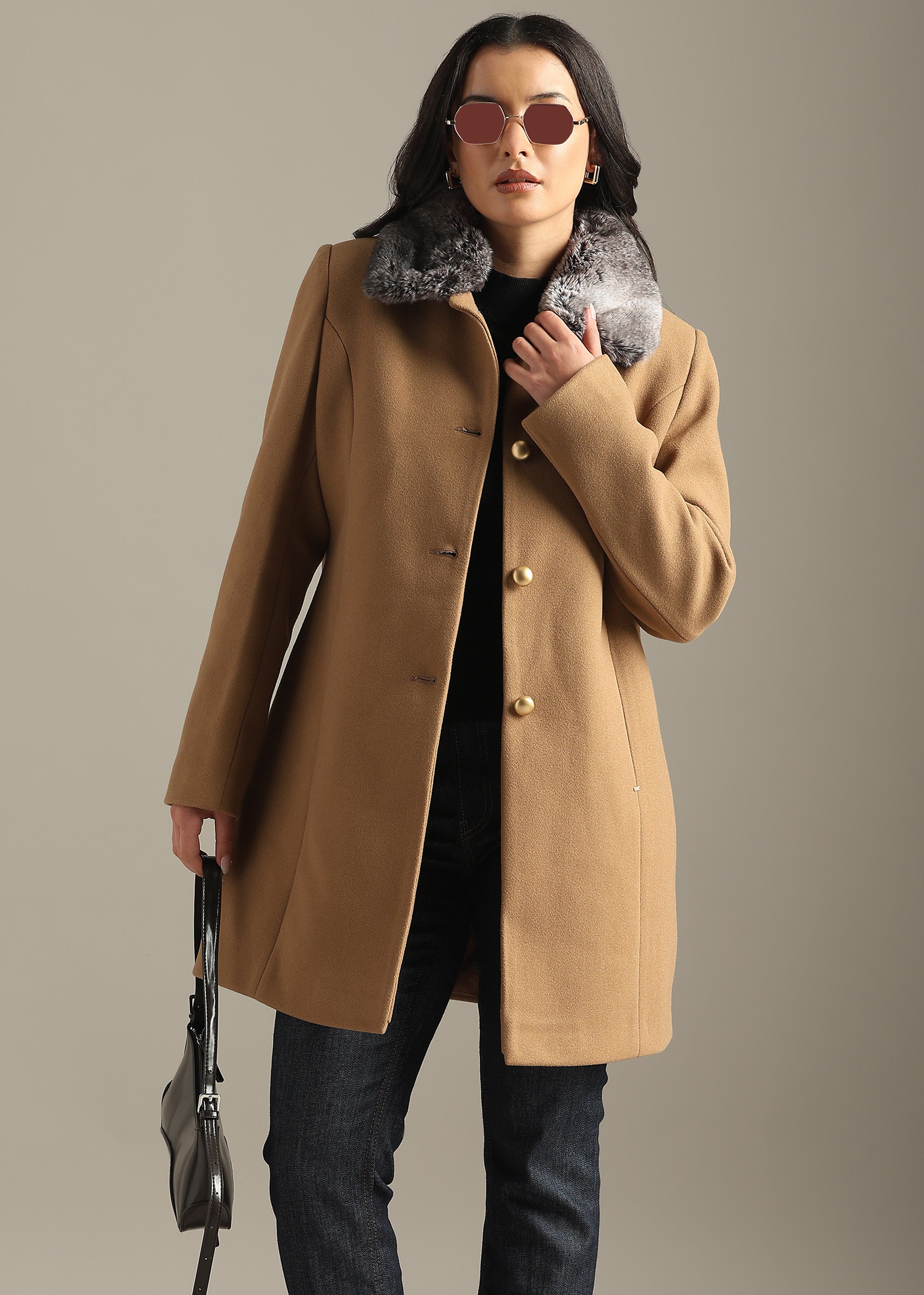 TAN DETACHABLE FUR COLLAR COAT