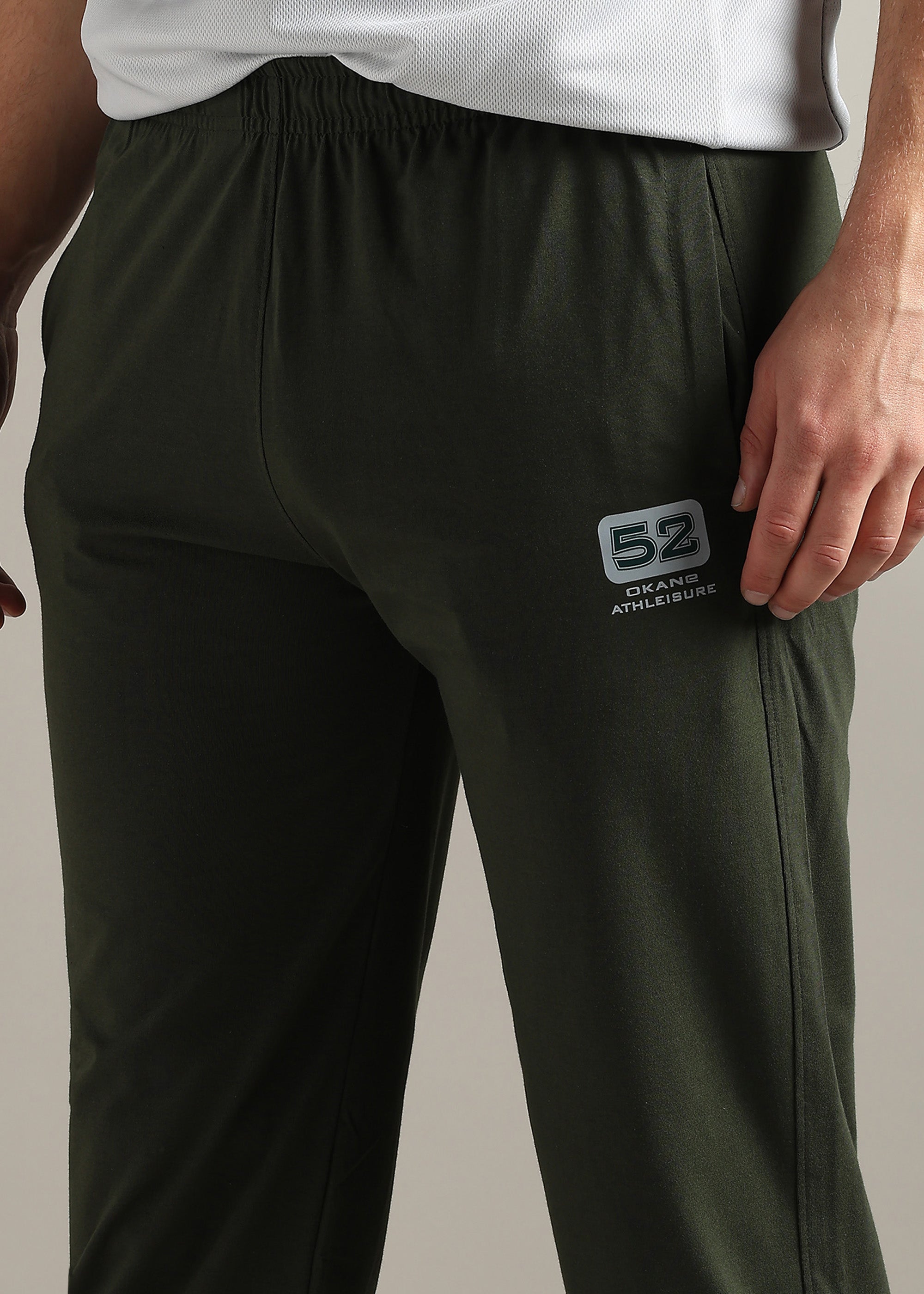 GREEN SOLID COTTON BLENDED JOGGER PANT