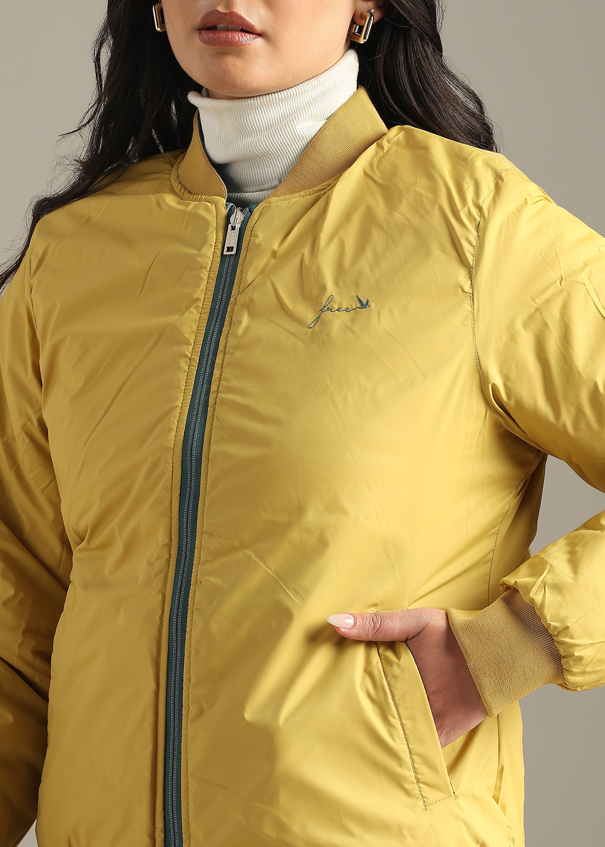 OLIVE SOLID REVERSIBLE TRENDY FULL SLEEVE JACKET