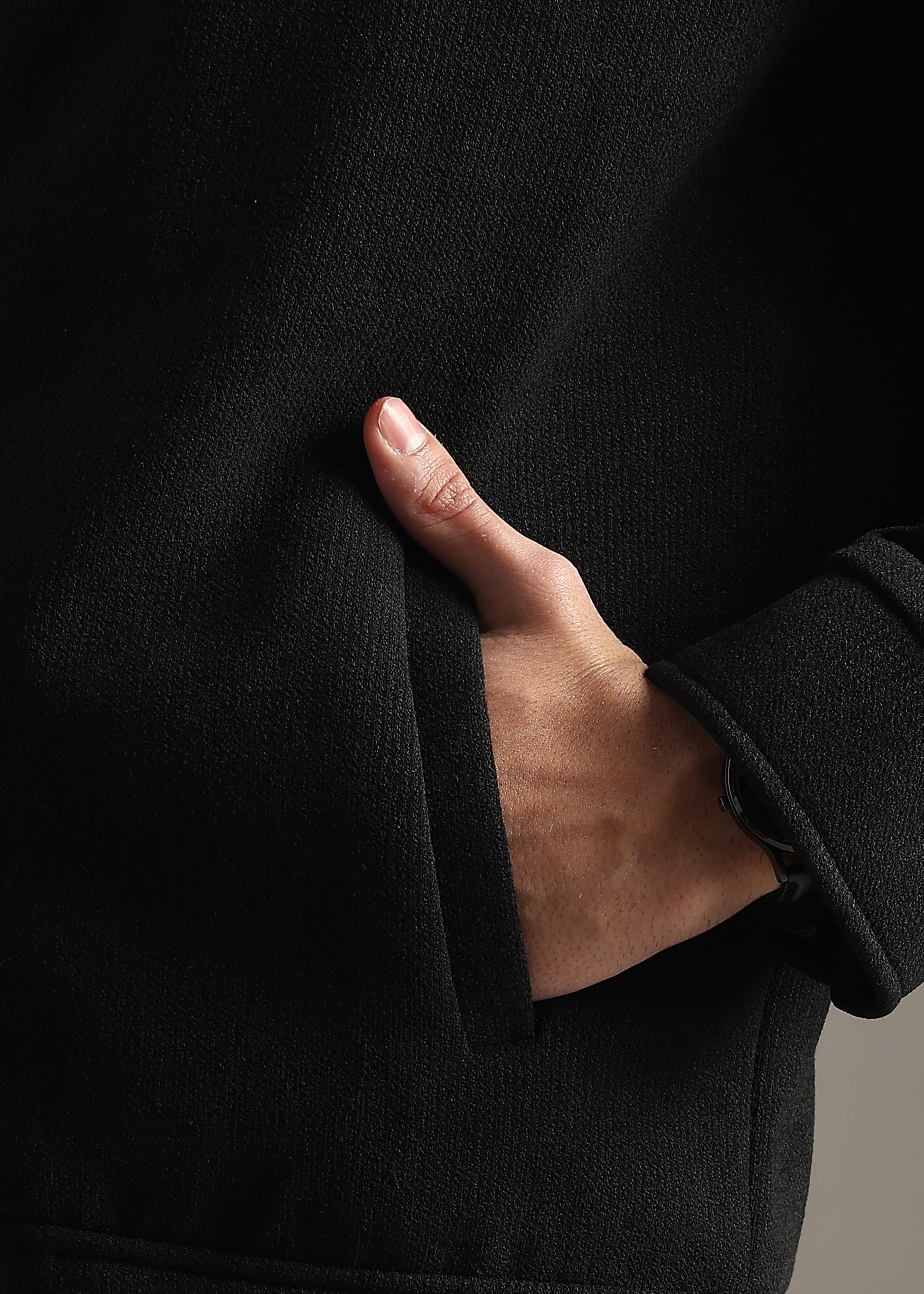 BLACK STRUCTURED BLOUSON FULL SLEEVE JACKET