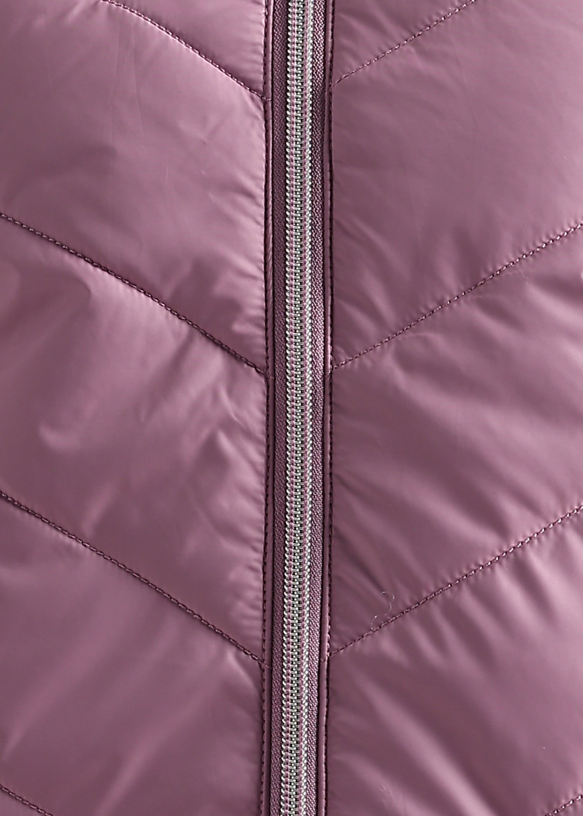 MAUVE SOLID ENGINEERED QUILTED FULL SLEEVE JACKET