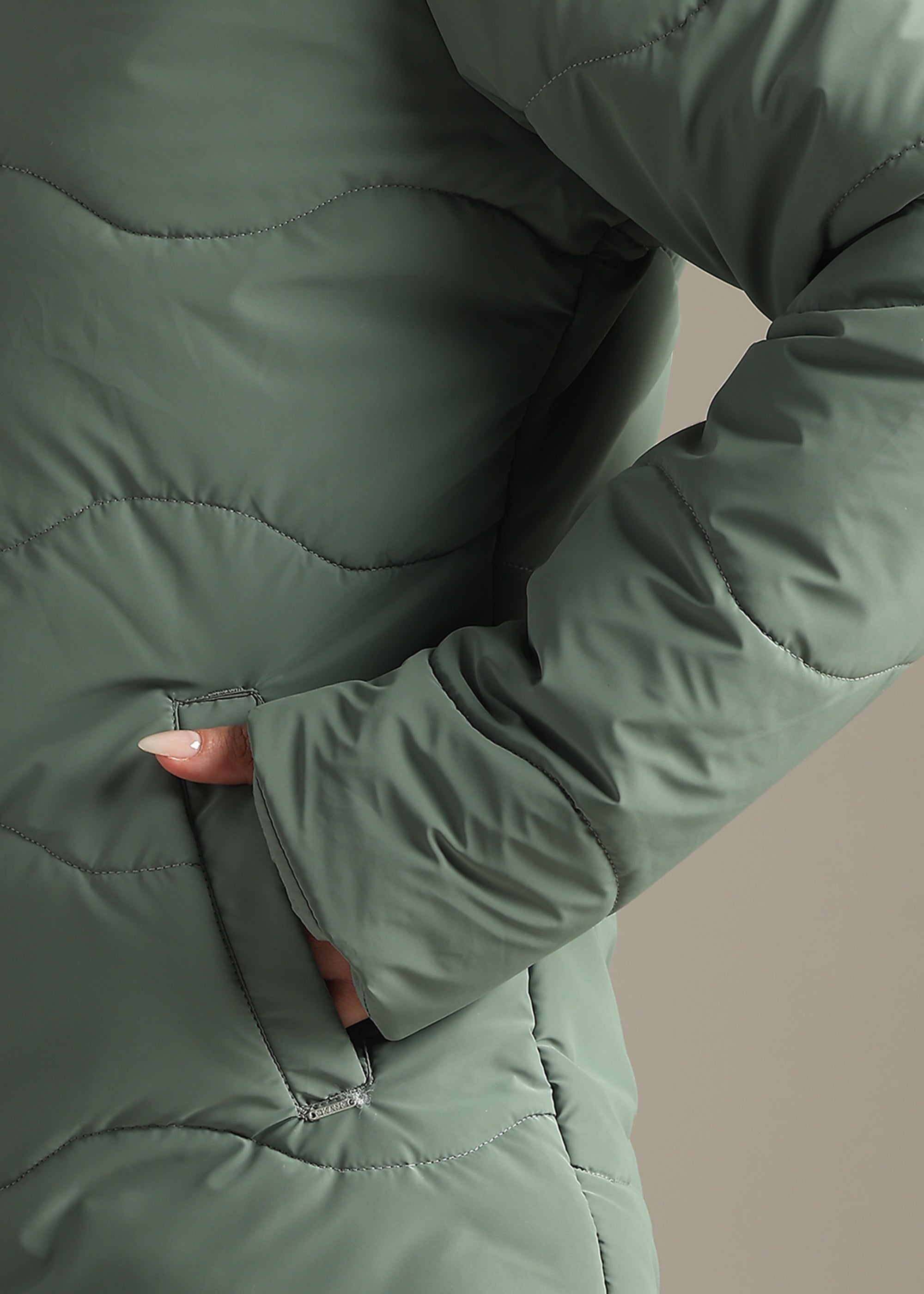 GREEN NYLON TRENDING SOFT QUALITY FULL SLEEVE JACKET