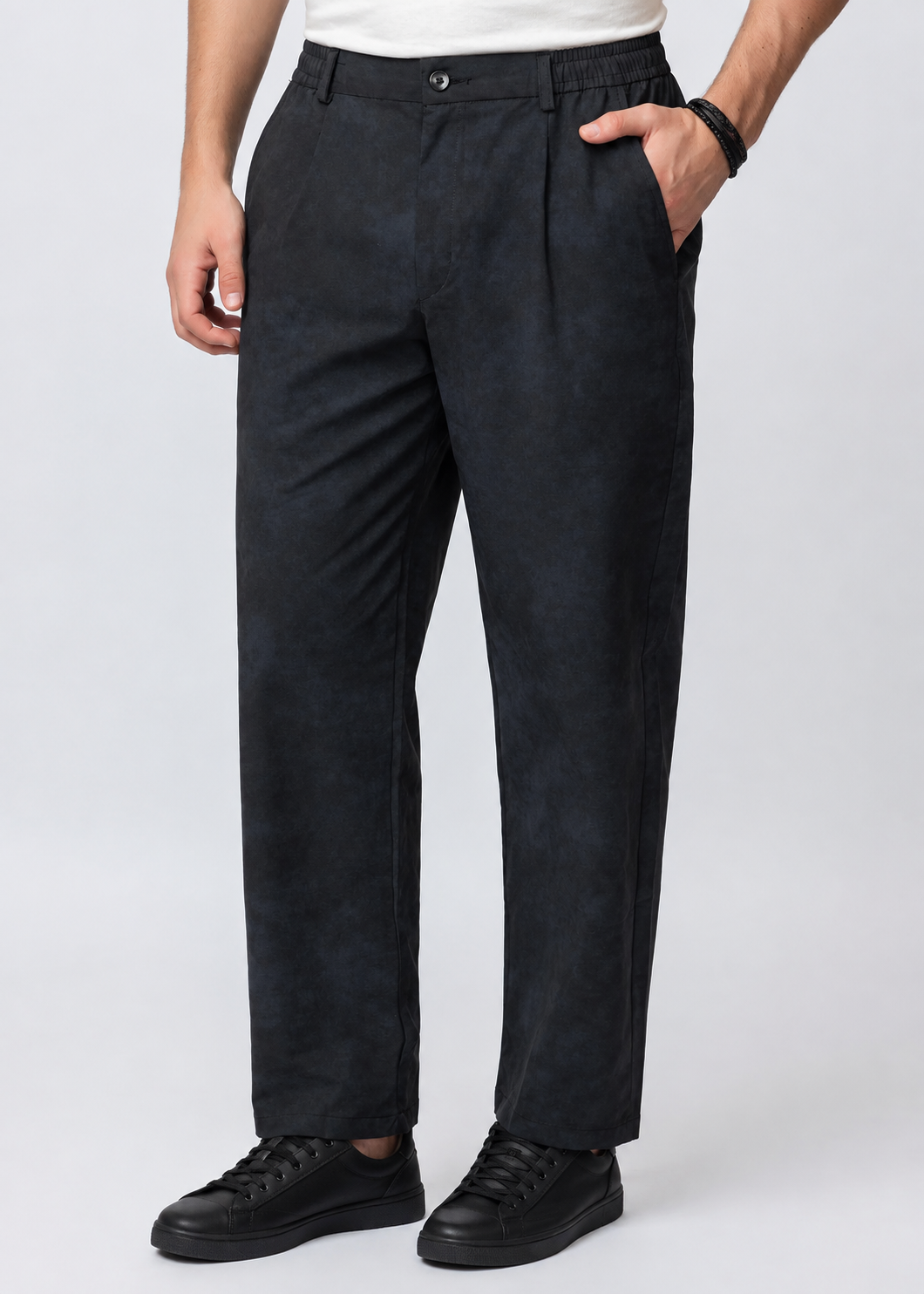 BLACK COMFORT FIT PRINTED PANT