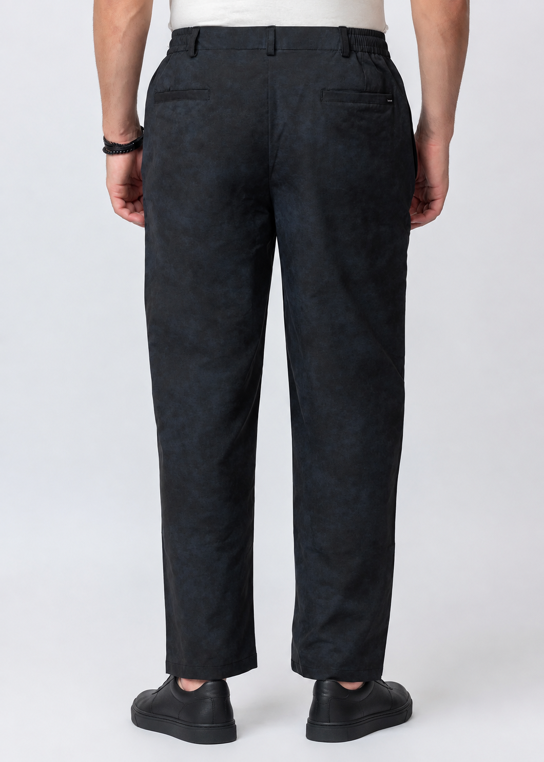 BLACK COMFORT FIT PRINTED PANT